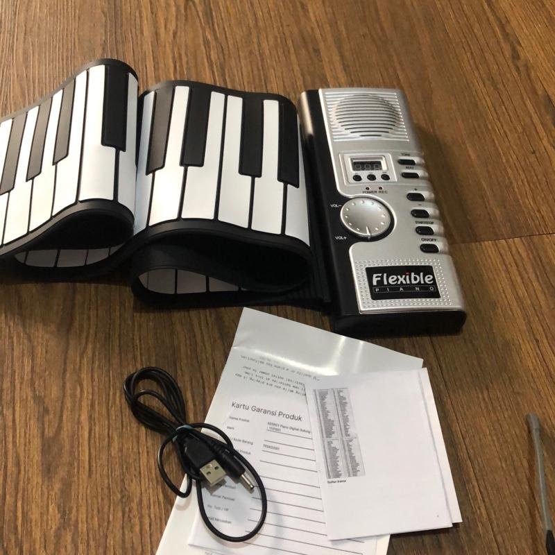 Piano Lipat Digital Gulung Roll Up Flexible 61 Keys Keyboard Black - Image 6