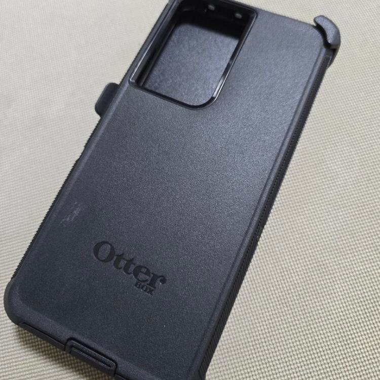 Otterbox Defender Rugged Protection Case for Samsung Galaxy S20 Ultra - Image 5