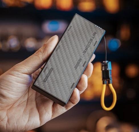 Nitecore NB10000 Gen4 9V 22.5W Fast Charge Carbon Fiber Power Bank 10000mAh Mobile Outdoor Powerbank IPX7 Dual USB-C